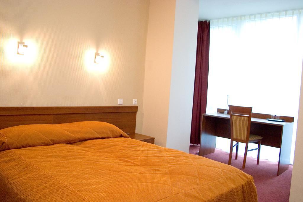 Hotel Zuvedra Palanga Habitación foto